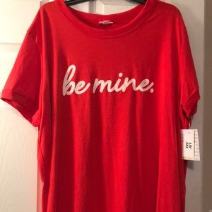 NWT LULAROE LIV T-SHIRT